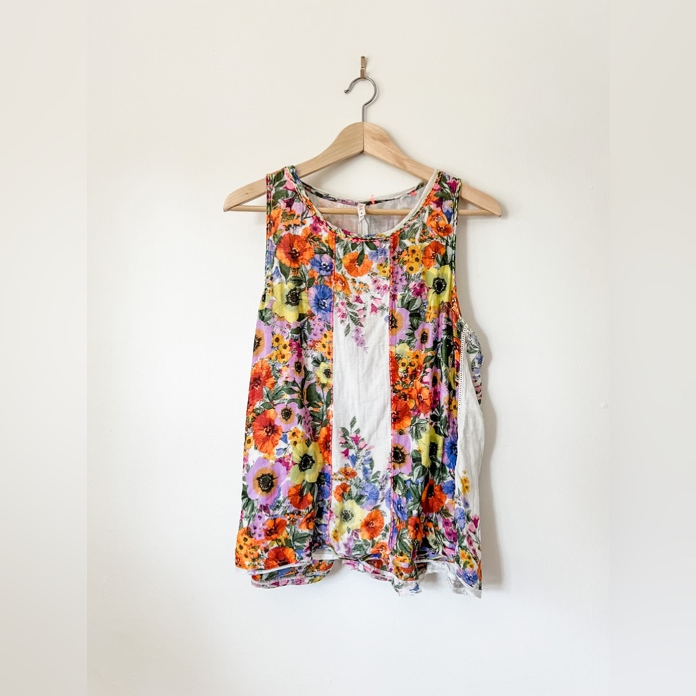 Raga Anthropologie floral tank, size large